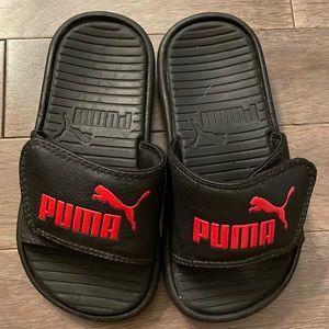 Puma Velcro kids slides Size 12
